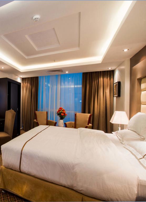 Al Yamama Palace Hotel Suites ริยาดห์ ห้อง รูปภาพ