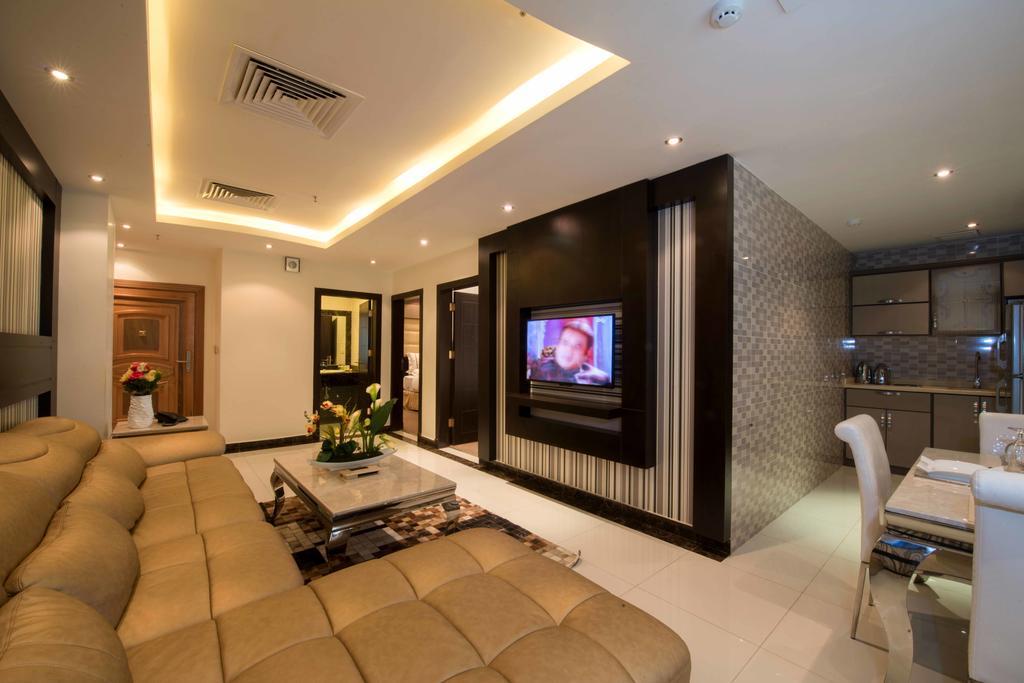 Al Yamama Palace Hotel Suites ริยาดห์ ภายนอก รูปภาพ