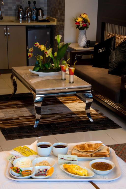 Al Yamama Palace Hotel Suites ริยาดห์ ห้อง รูปภาพ