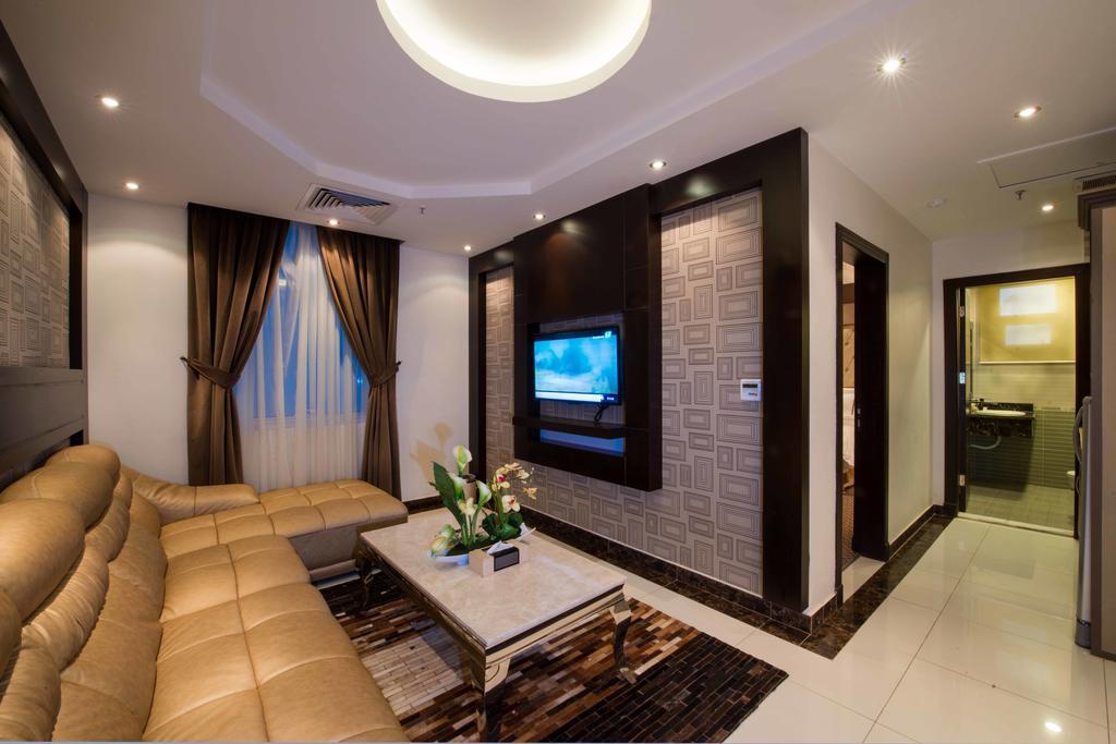 Al Yamama Palace Hotel Suites ริยาดห์ ภายนอก รูปภาพ