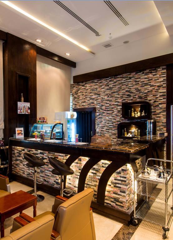 Al Yamama Palace Hotel Suites ริยาดห์ ภายนอก รูปภาพ