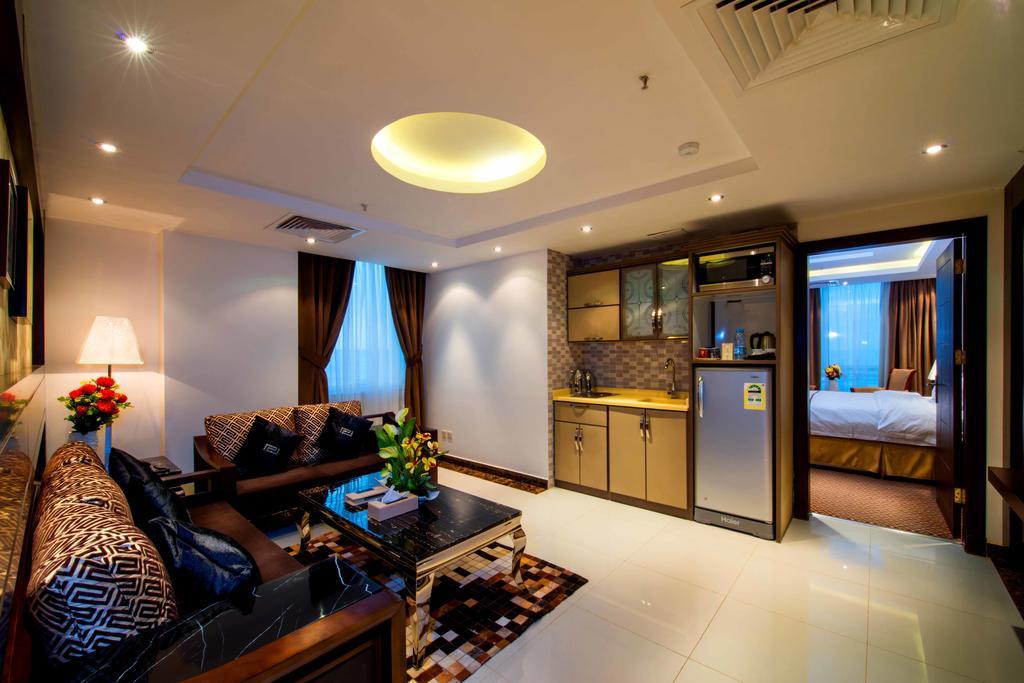 Al Yamama Palace Hotel Suites ริยาดห์ ห้อง รูปภาพ