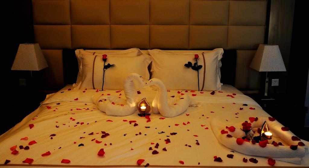 Al Yamama Palace Hotel Suites ริยาดห์ ภายนอก รูปภาพ