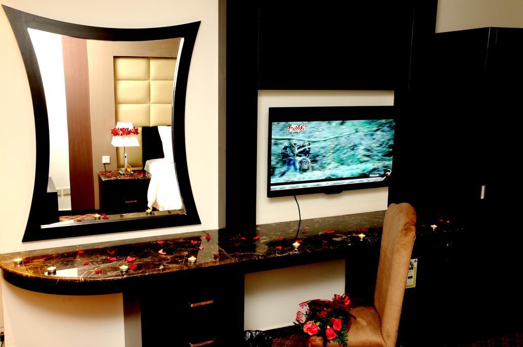 Al Yamama Palace Hotel Suites ริยาดห์ ห้อง รูปภาพ