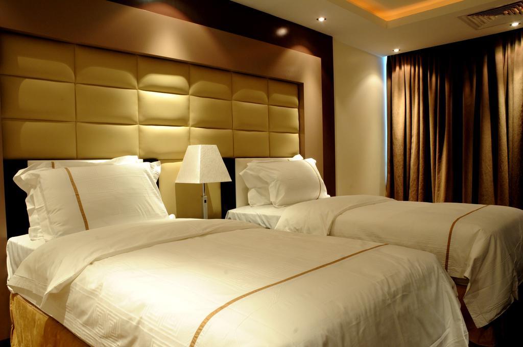 Al Yamama Palace Hotel Suites ริยาดห์ ห้อง รูปภาพ