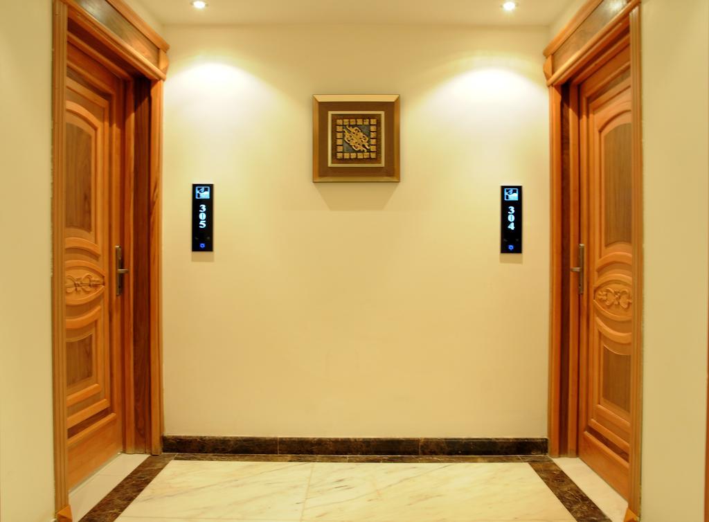 Al Yamama Palace Hotel Suites ริยาดห์ ภายนอก รูปภาพ