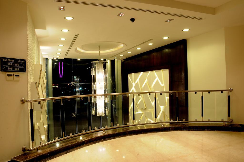 Al Yamama Palace Hotel Suites ริยาดห์ ภายนอก รูปภาพ