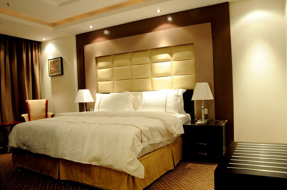 Al Yamama Palace Hotel Suites ริยาดห์ ภายนอก รูปภาพ