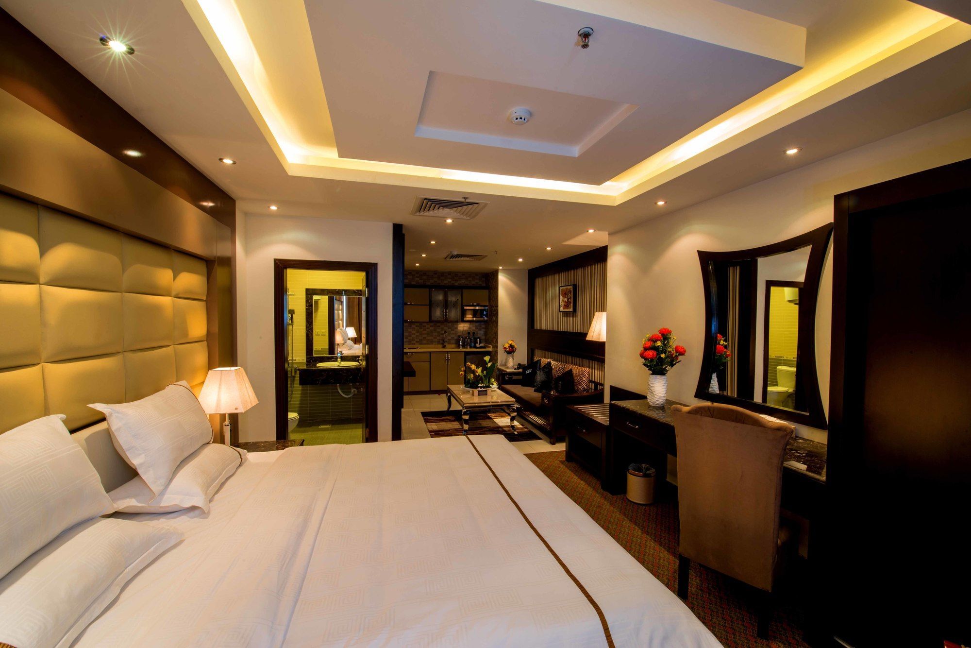 Al Yamama Palace Hotel Suites ริยาดห์ ภายนอก รูปภาพ